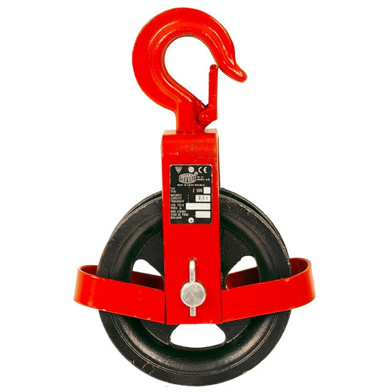 Hook Pulley 0,5 ton Brano, with protector Hook Pulley 0,5 ton Brano, with protector