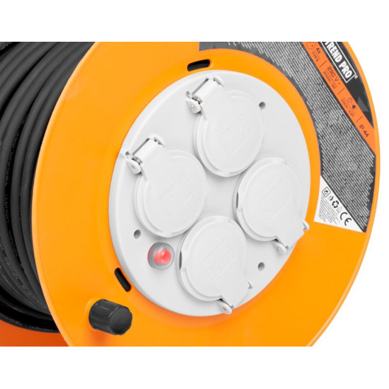 Pikenduskaabel Strend Pro CR038, 4 pistikupesa, L-20 m, IP44, kumm, trumlil Pikenduskaabel Strend Pro CR038, 4 pistikupesa, L-20 m, IP44, kumm, trumlil