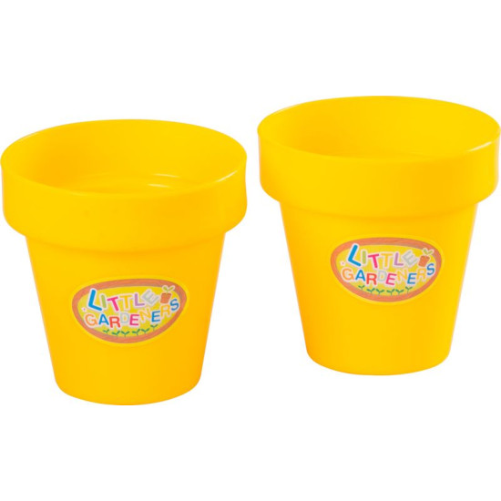 Set of sand toys with teapot, 5 pieces Set of sand toys with teapot, 5 pieces