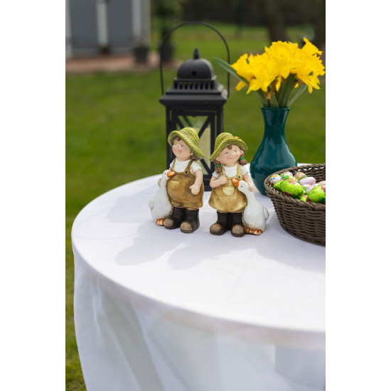 Decoration Magichome, girl with punch in brown clothing, ceramics, 6,5x12,5x19 cm Decoration Magichome, girl with punch in brown clothing, ceramics, 6,5x12,5x19 cm